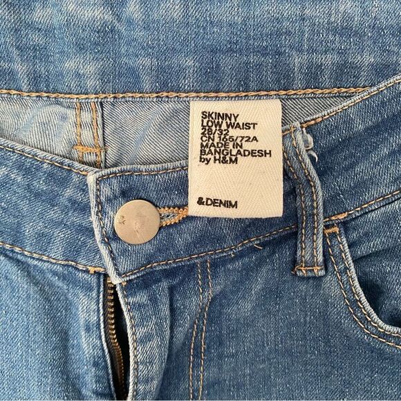 H&M Women’s Low Waist Skinny Jeans - Picture 2 of 3